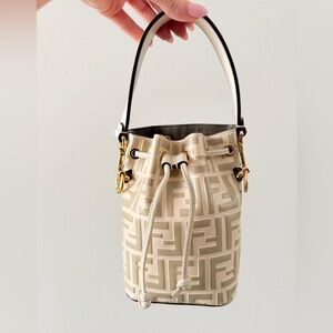 Fendi FF Zucca Mon Tresor Mini Bucket Bag beige/blush